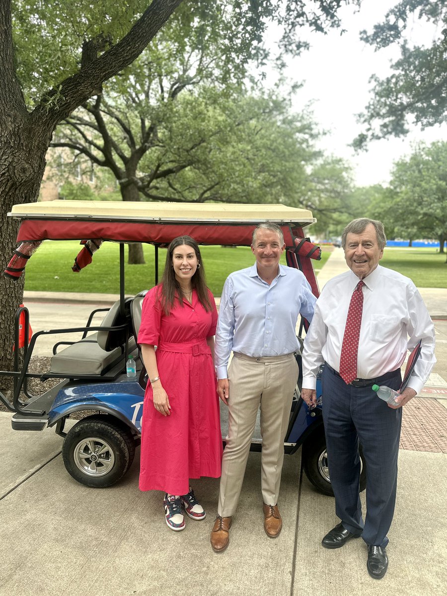 Who better to show <a href="/rdmersey/">Rachel Davis Mersey</a> and me the best views on <a href="/SMU/">SMU</a> campus than the man who’s been running it the last 30 years? We enjoyed the tour, Dr. Turner!