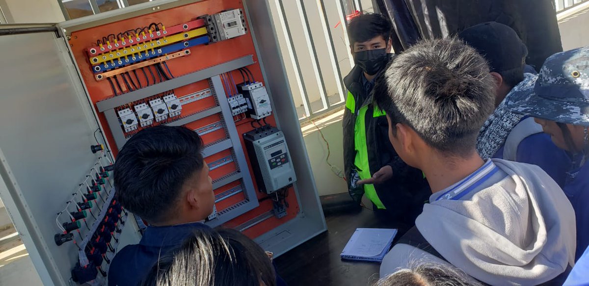 InstitutoFabril's tweet photo. 🎊 MECÁNICA INDUSTRIAL - FERIA DE FORMACIÓN TÉCNICA TECNOLÓGICO - INSTITUTO TECNOLÓGICO FABRIL DE ORURO  🎊

#Feria2025 #Oruro #Bolivia #bicentenario2025 #OruroBolivia  #ferias #feriabolivia #feria #ypf https://t.co/lCRYfzF4ry
