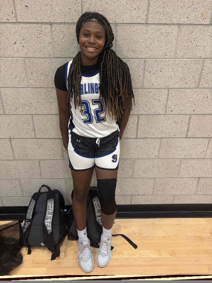 🏆LHSBCA - JSE Team Camp

⛹️‍♀️ Jaleeyah Alford
🏀  Sterlington High School
🎓 2026

📝  Alford was huge on the glass for Sterlington. She is a very physical post with great speed. She got up the floor very fast and her teammates played off of her energy. #junescholastic
