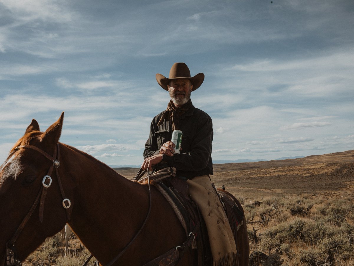 SipHowdy's tweet photo. This year, skip the socks and goofy ties. On Father's Day, get Dad what he really wants: an ice-cold HOWDY and some quality time with his favorite posse. 

Check out where HOWDY is sold near you at https://t.co/k7zhANOjgi https://t.co/4qIPY6F3RZ