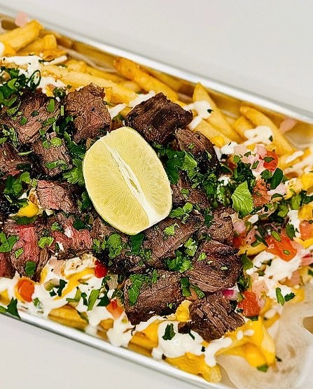 Spice up your FRY DAY with carne asada fries! 😋 Available at ESPN BET Restaurant!