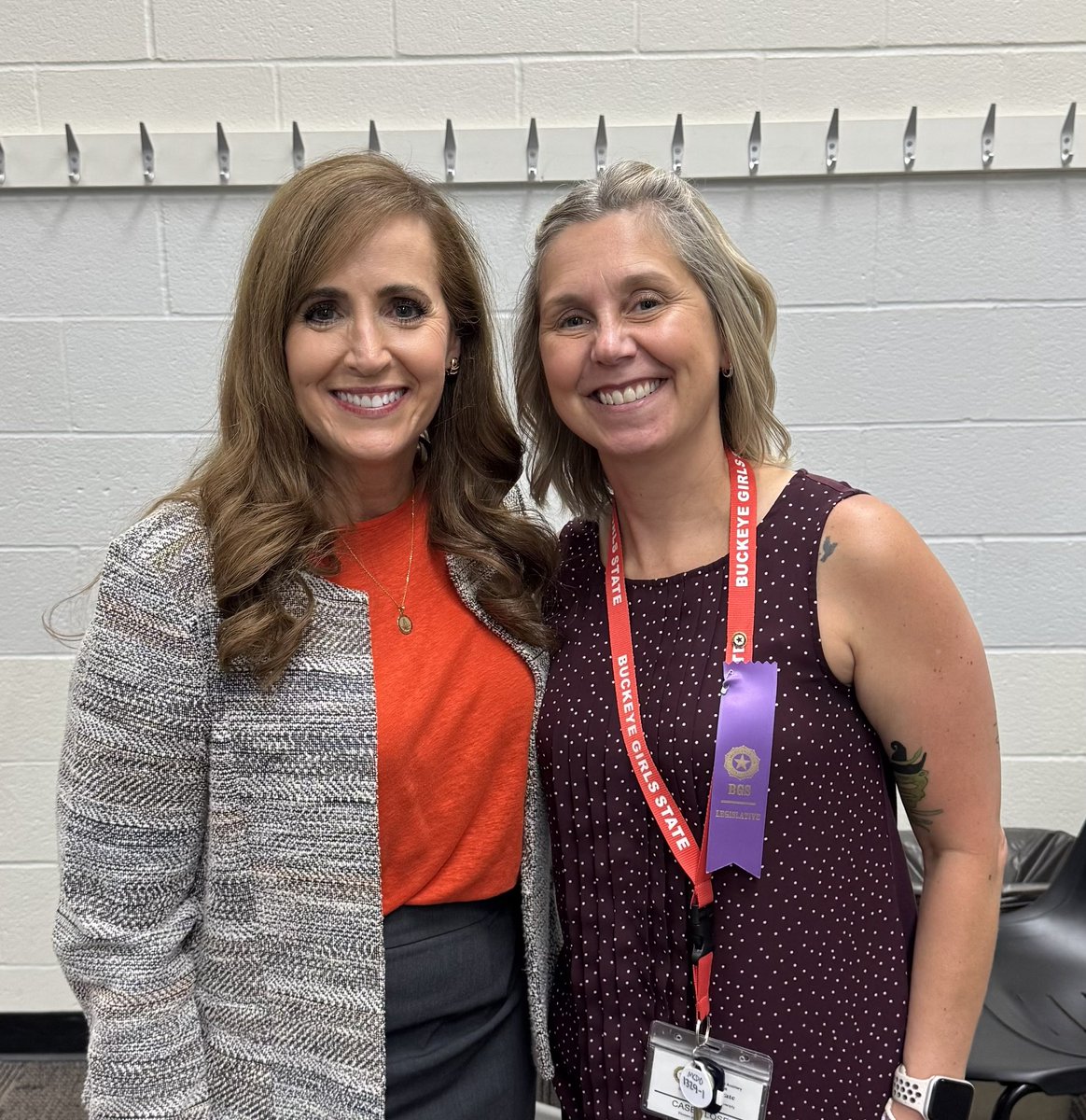 theresagavarone's tweet image. I had the wonderful opportunity to speak to our next generation of leaders at Buckeye Girls State!
These outstanding young women asked really engaging and thoughtful questions about our state!
Our state is in good hands with this group ready to lead!