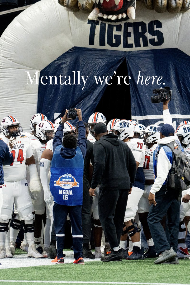 gojsutigersfb's tweet image. Who relates?!? 

#GuardTheeYard #TheeILove