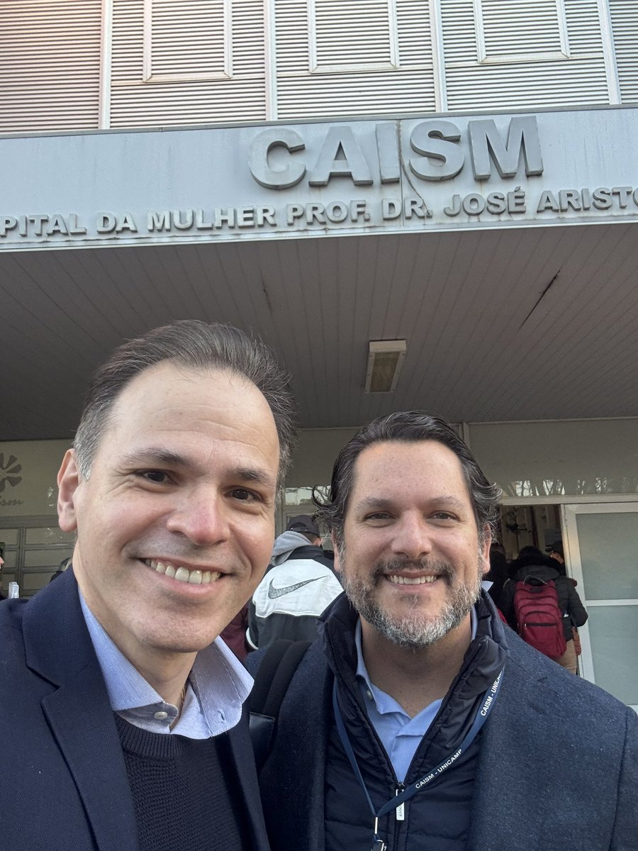 It was a great honor to take part in the 1st Breast Cancer Symposium in Campinas. We performed a live surgery on a breast cancer patient, broadcasted in real time to the audience at the conference.

#OncoplasticSurgery