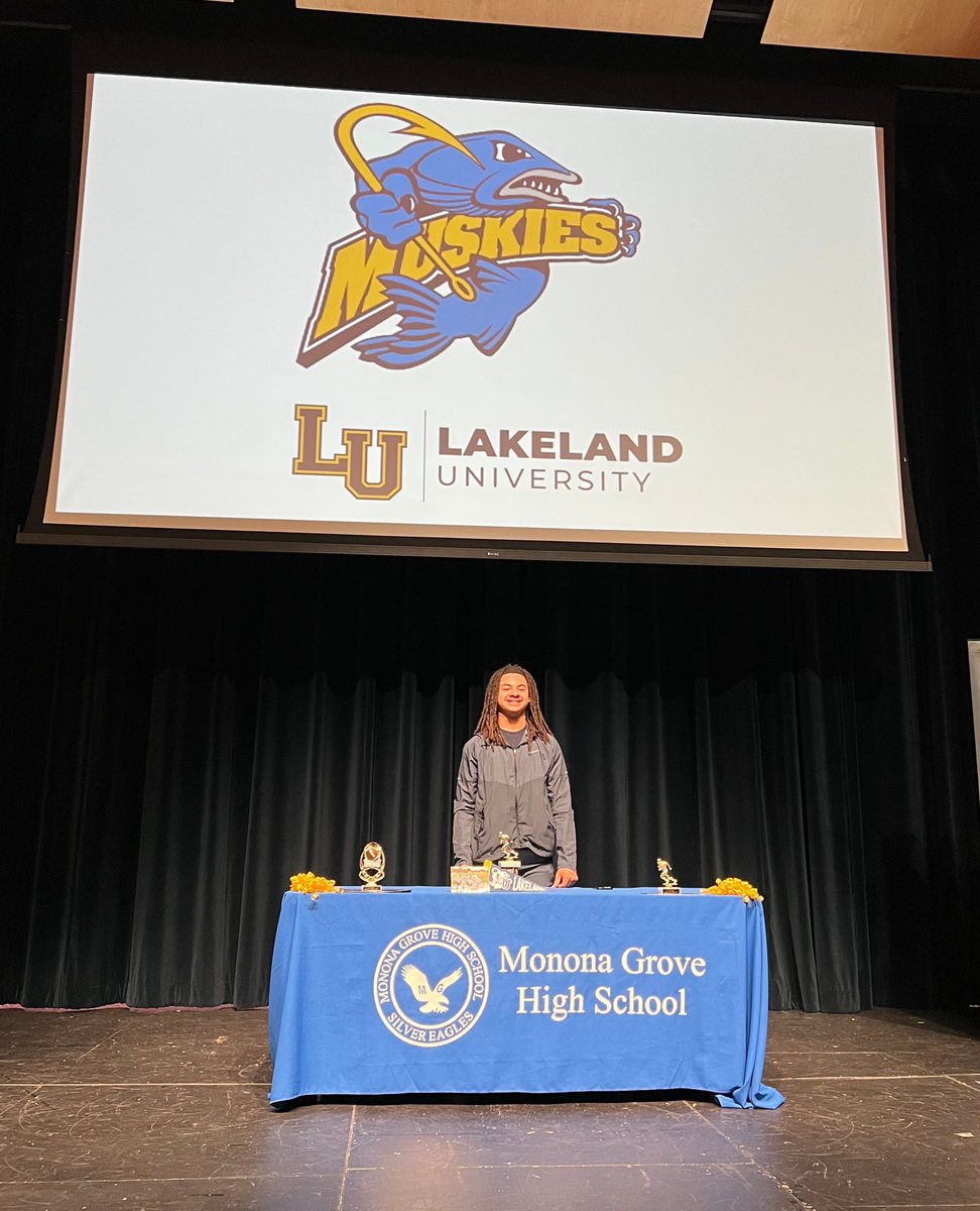 🏈👏 Congratulations to RJ Darden Jr. on committing to play football at Lakeland University! 

Your commitment to improvement and love for the game will serve you well.  

We’re proud of you, RJ—go thrive as a Muskie in Plymouth, WI! 💙💛#CollegeBound #MuskieFootball