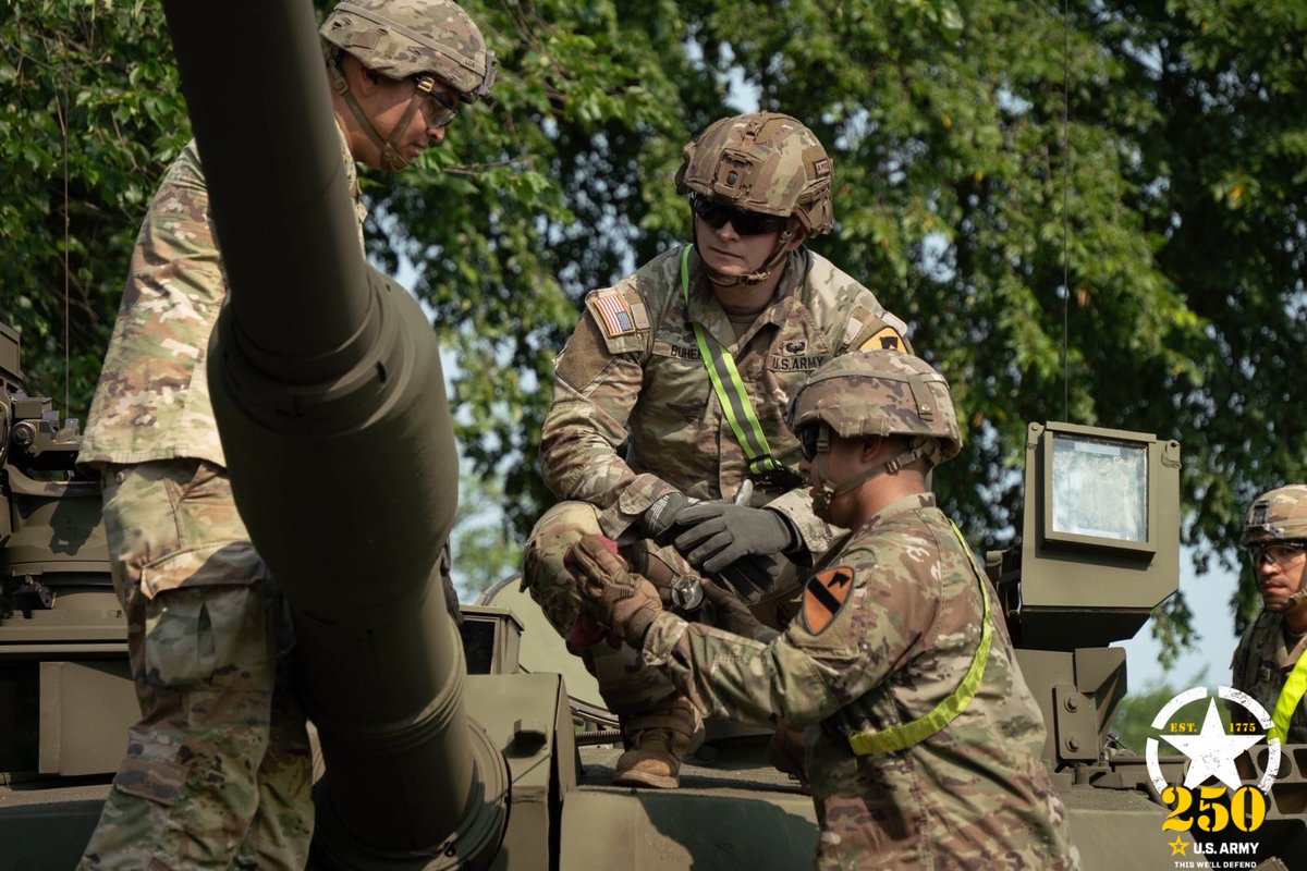 1stCavalryDiv's tweet image. Troopers from the 1st Cavalry Division are hard at work in Washington, D.C., conducting preventative maintenance checks on M1 Abrams main battle tanks ahead of the #Army250 Birthday Parade.
#BeAllYouCanBe | #LiveTheLegend | @iiiarmoredcorps | @FORSCOM | @USArmy | @DeptofDefense