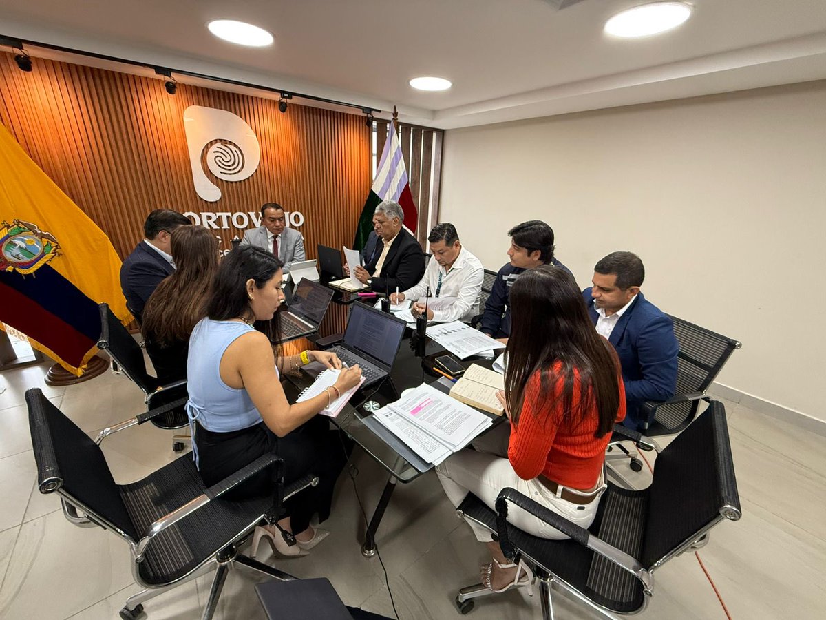 🎋 Primera sesión del órgano estratégico CONBAMBÚ, Consejo Técnico para el Uso y Producción Sostenible del Bambú.

🔍 Investigación, innovación y desarrollo sostenible se articulan desde hoy para transformar el potencial del bambú en oportunidades reales para nuestro territorio.