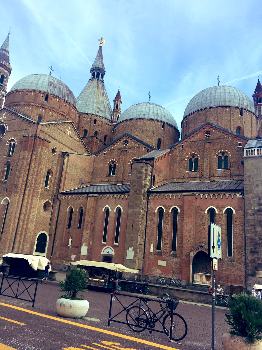 O Lord, grant us a quiet night and a peaceful end. #Compline pray for us St Anthony of Padua 🙏

Image: Basilica of St Anthony of Padua