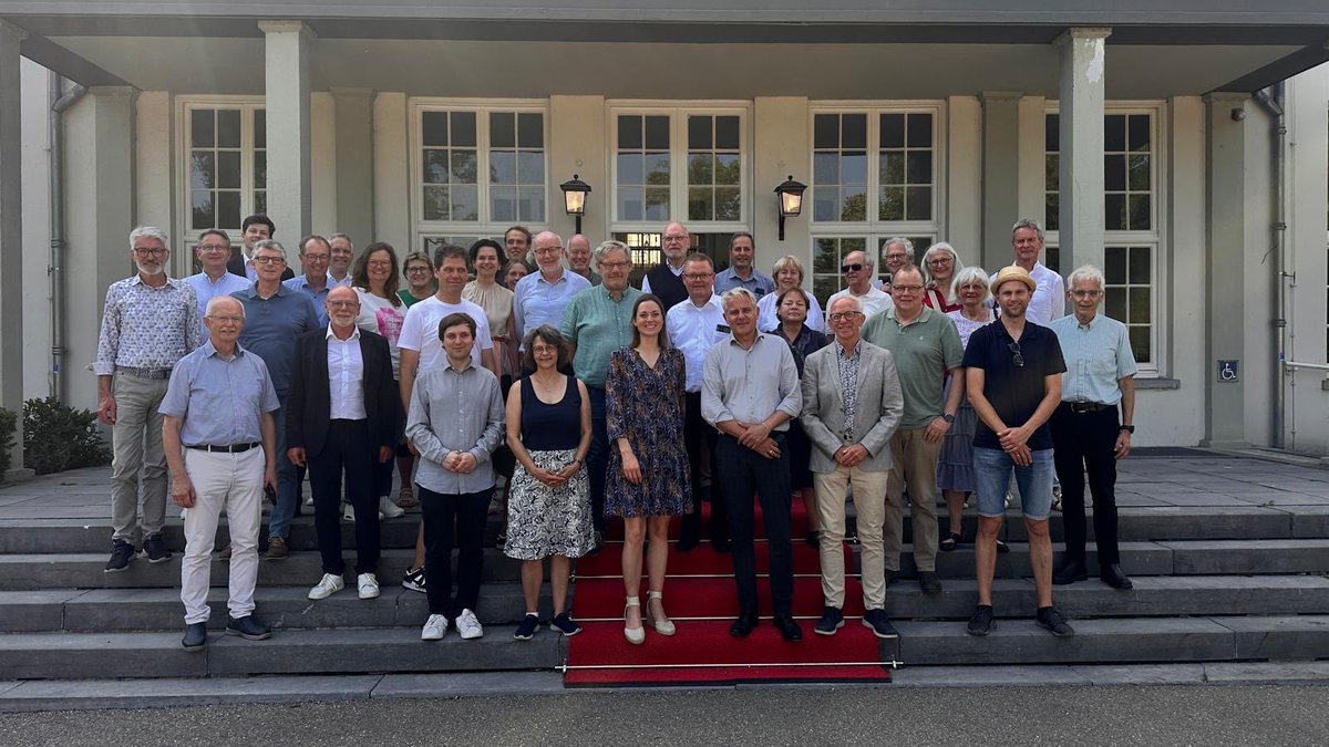 Vandaag bezoek van zustergemeente Coesfeld. Een mooie ontmoeting met als onderwerp klimaataanpassing, energietransitie &amp; duurzaamheid. Fijn dat ⁦<a href="/GemDeBilt/">Gemeente De Bilt</a>⁩ zo’n fijne partnerstad heeft om mee te verbinden en te delen! Dank ook aan ⁦<a href="/KNMI/">KNMI</a>⁩ &amp; Sweco voor de presentaties