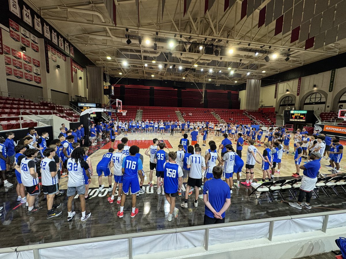 Back at it for round 5 of the best basketball camp you can attend for coaches and players‼️