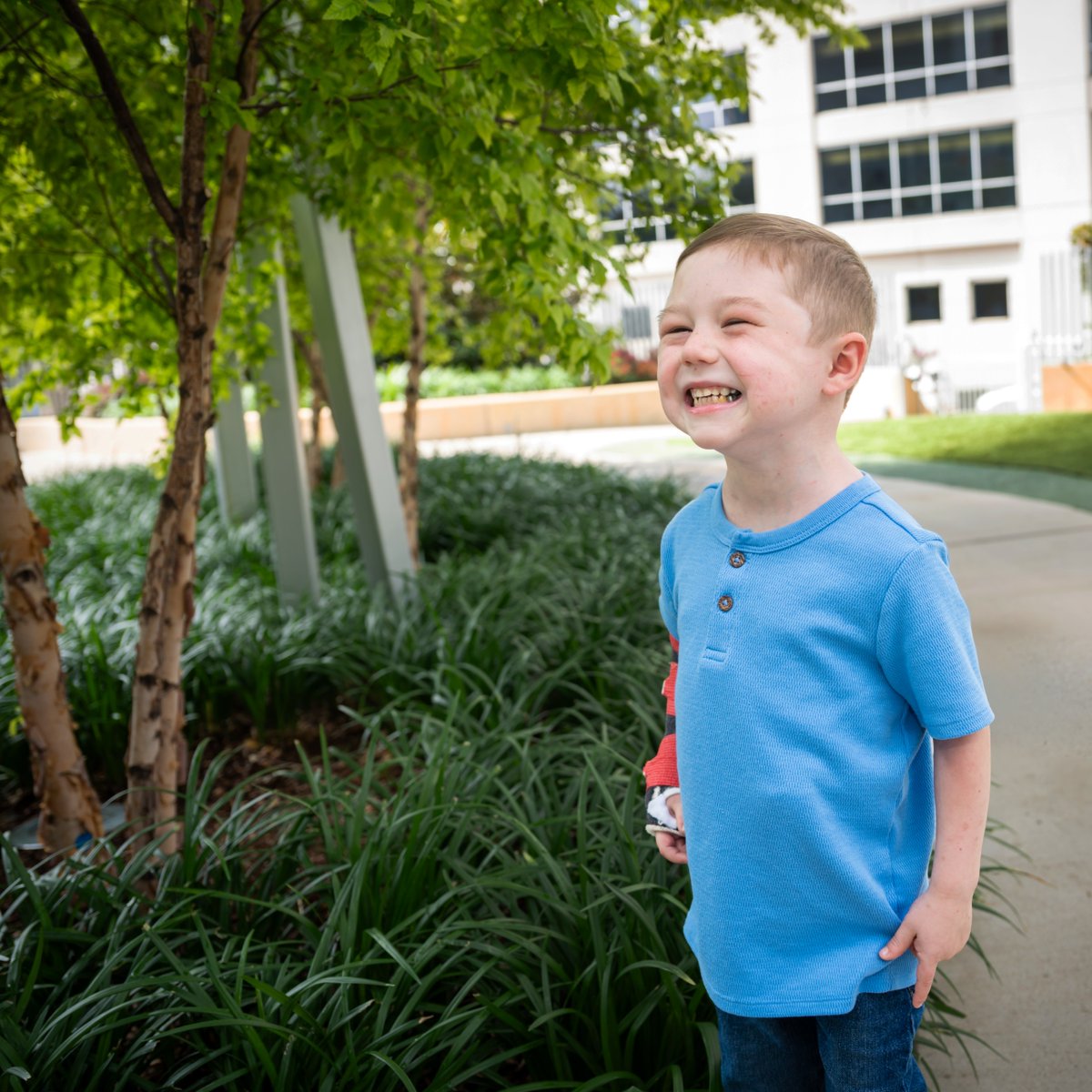 Sorin was born with a rare genetic disease. Thanks to his dad’s life-saving choice to be a living donor – and expert care from Children’s Health nephrology and transplant teams – Sorin got a second chance at life. 🎈
Read Sorin’s story: bit.ly/4kTKQsW