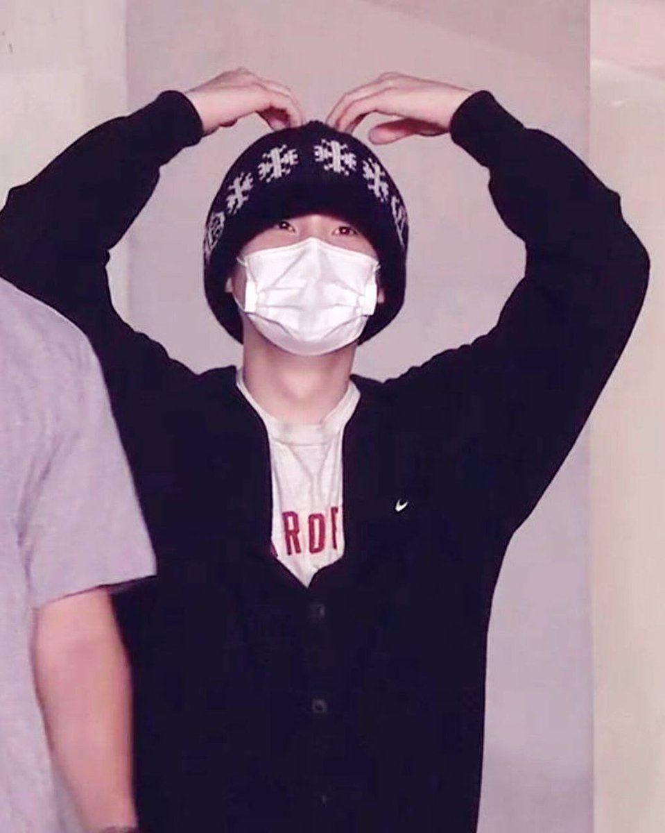 shut_your__face's tweet photo. #WELOVEYOUYOONGI 
#WITHYOONGITILLTHEEND
#WEWILLWAITFORYOUYOONGI
#7DAYSUNTILYOONGIRETURNS https://t.co/jeFPmcOl6i