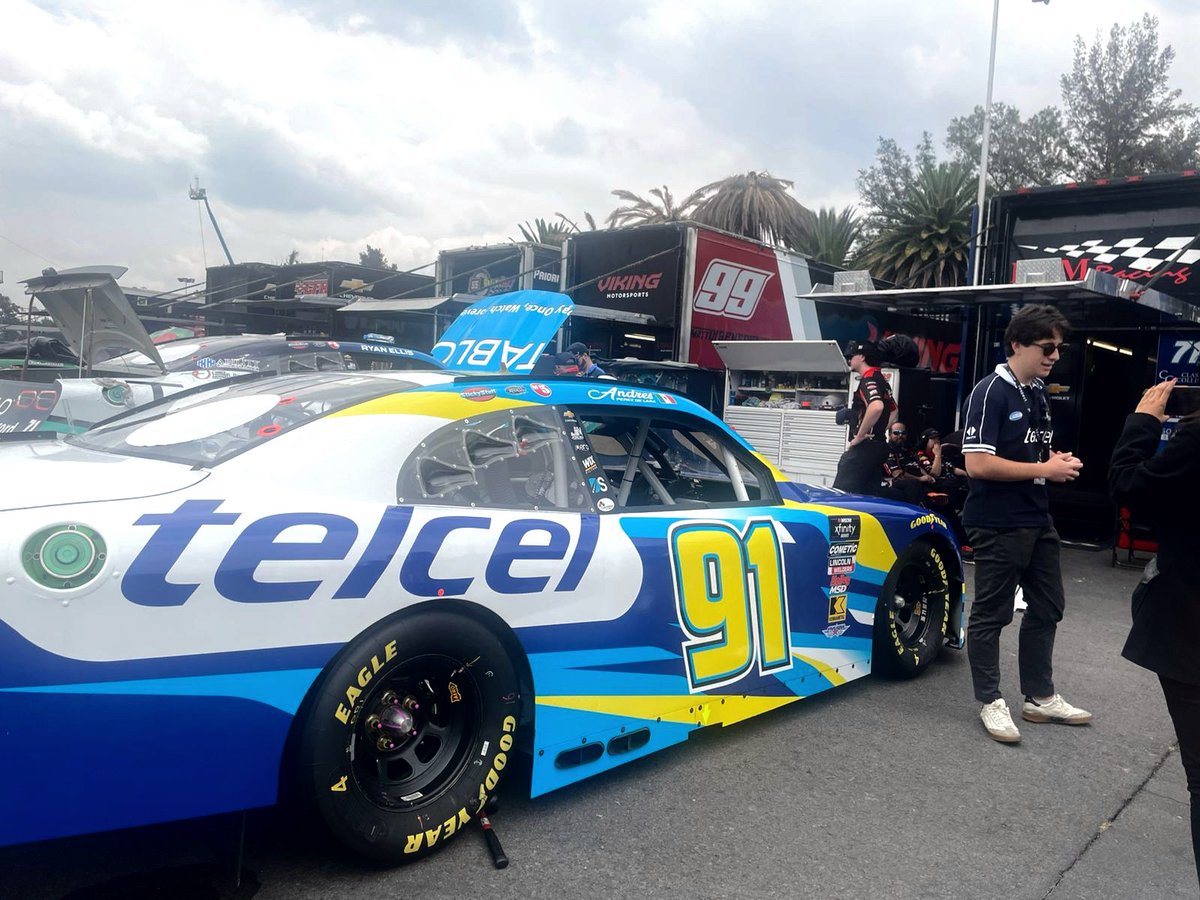 Telcel Automovilismo (@telcel_racing) on Twitter photo 📸 <a href="/andresplg2/">Andres Perez de Lara</a> ya se encuentra también en el Autódromo Hermanos Rodríguez. Este fin de semana será su debut en <a href="/NASCAR_Xfinity/">NASCAR Xfinity</a>.
#VamosAndrés #AMáximaVelocidad 📸 <a href="/andresplg2/">Andres Perez de Lara</a> ya se encuentra también en el Autódromo Hermanos Rodríguez. Este fin de semana será su debut en <a href="/NASCAR_Xfinity/">NASCAR Xfinity</a>.
#VamosAndrés #AMáximaVelocidad