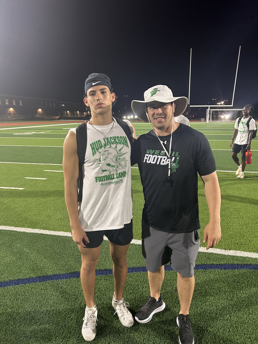 Kieno Hernandez (@kieno_nandezfb) on Twitter photo appreciate the invite, Had a great time at the Hud jackson football camp, learned a lot from <a href="/CoachWrightUAM/">Steve Wright</a> and had a great experience
(5,11-180)
<a href="/CoachDixon100/">Coach Dixon</a> <a href="/Coach_S_Salinas/">Sergio Salinas</a> appreciate the invite, Had a great time at the Hud jackson football camp, learned a lot from <a href="/CoachWrightUAM/">Steve Wright</a> and had a great experience
(5,11-180)
<a href="/CoachDixon100/">Coach Dixon</a> <a href="/Coach_S_Salinas/">Sergio Salinas</a>