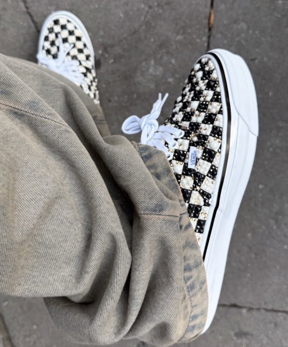 HardestFitPics's tweet photo. Vans By mattias gollin https://t.co/igJJUwO60a