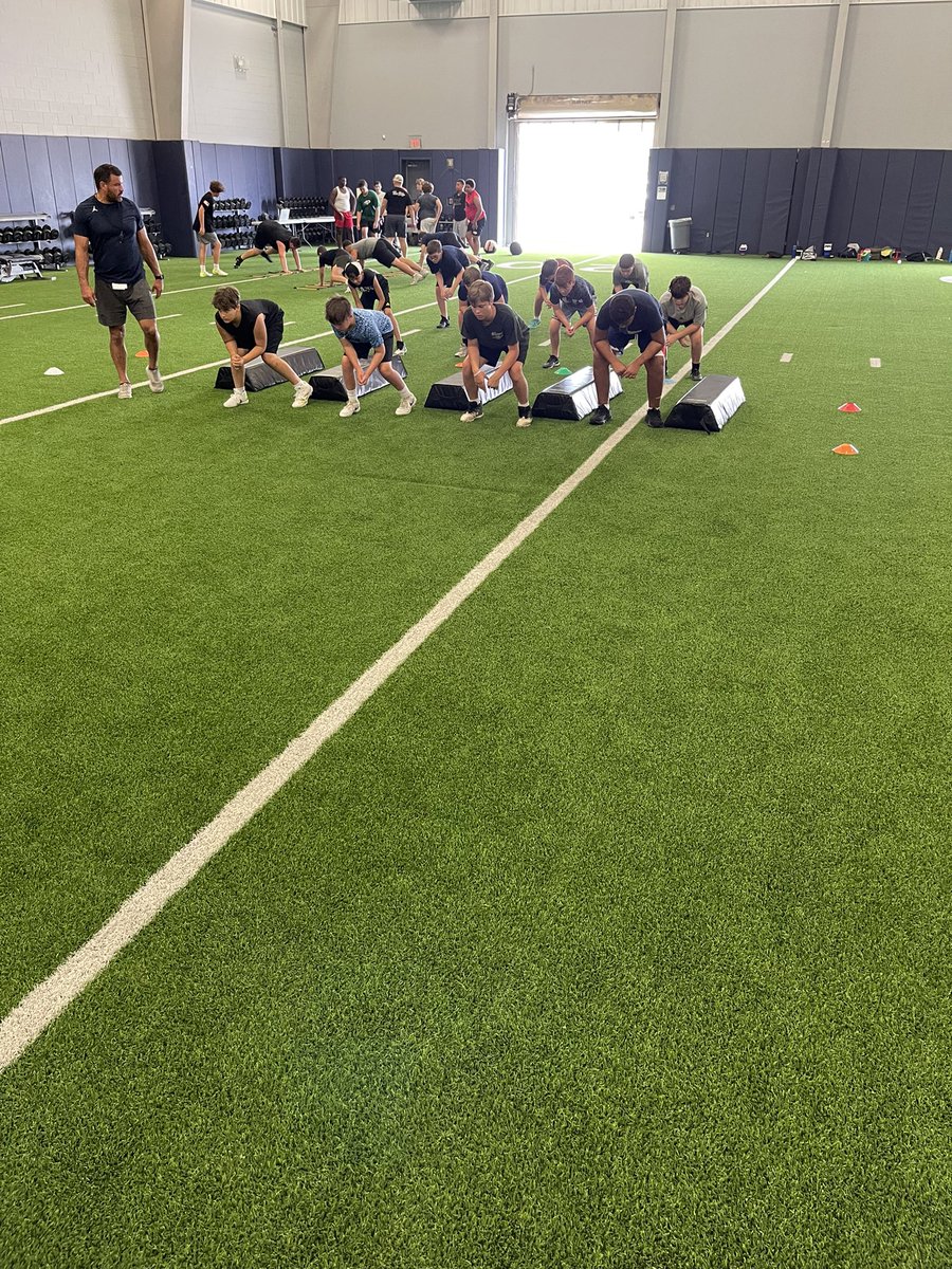 TexasLineCamp's tweet image. Phenomenal day one in DFW!!! Can’t wait to get back it tomorrow for Day 2! 

It’s not too late to get signed up for some great work!