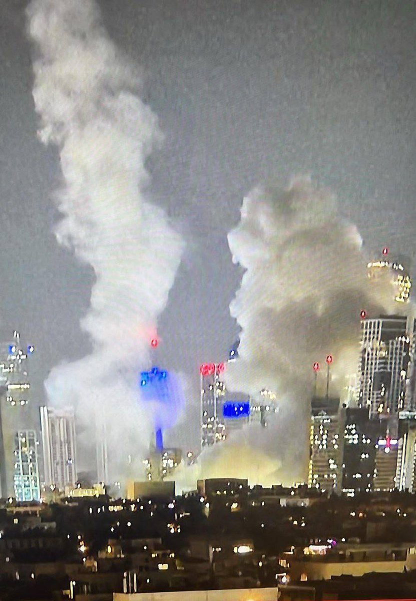 الزول البحمر في البطاطس في تل أبيب الدخان خرج عن السيطرة أتمنى يحرقكم كلكم ي رب 😅🔥🔥🔥