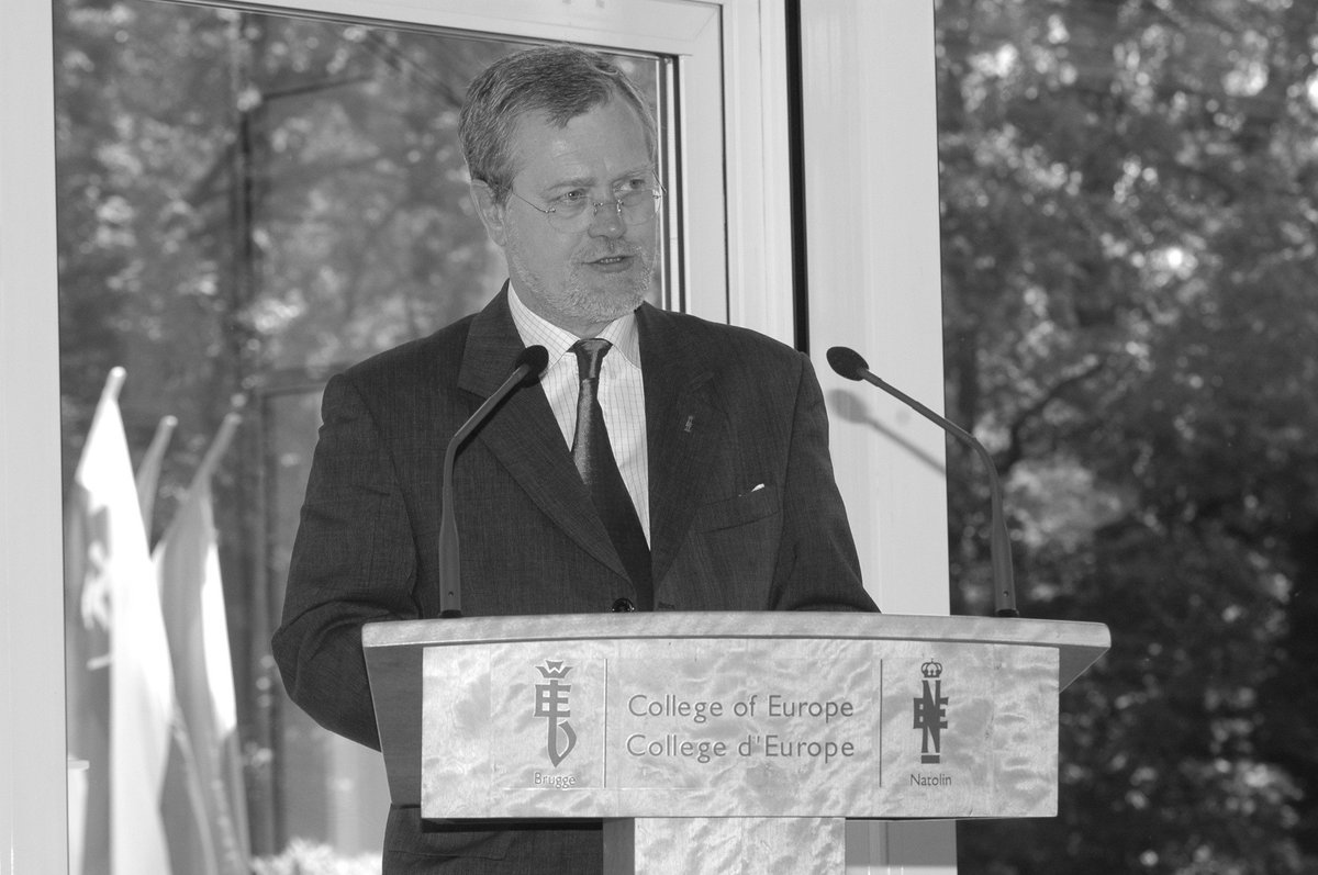 It is with great sadness that we share the news of the passing of Mr Piotr Nowina-Konopka, who served as Vice-Rector of the College of Europe from 1999 to 2004. 

A highly respected public figure in Poland and across Europe, deeply engaged throughout his life in European and