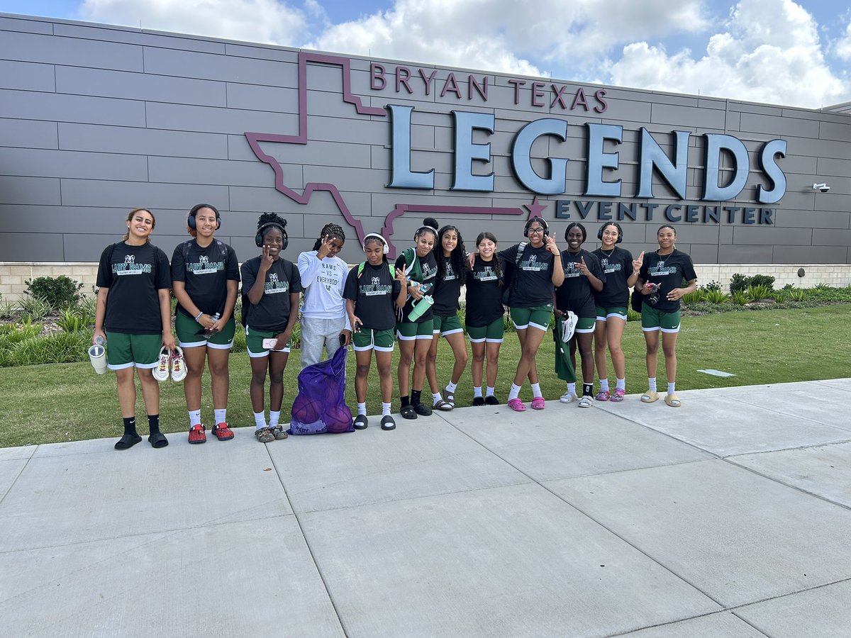 Can’t road trip without stopping at Buc-ee’s 🦫!

TABC ALERT ‼️ 

The Lady Rams have arrived and we’re ready to work! 💪🏽🏀

#NOTHINGEASY 
#LadyRamsOnTheMove 
#TABC25
#CREEKMayde
#RPND
