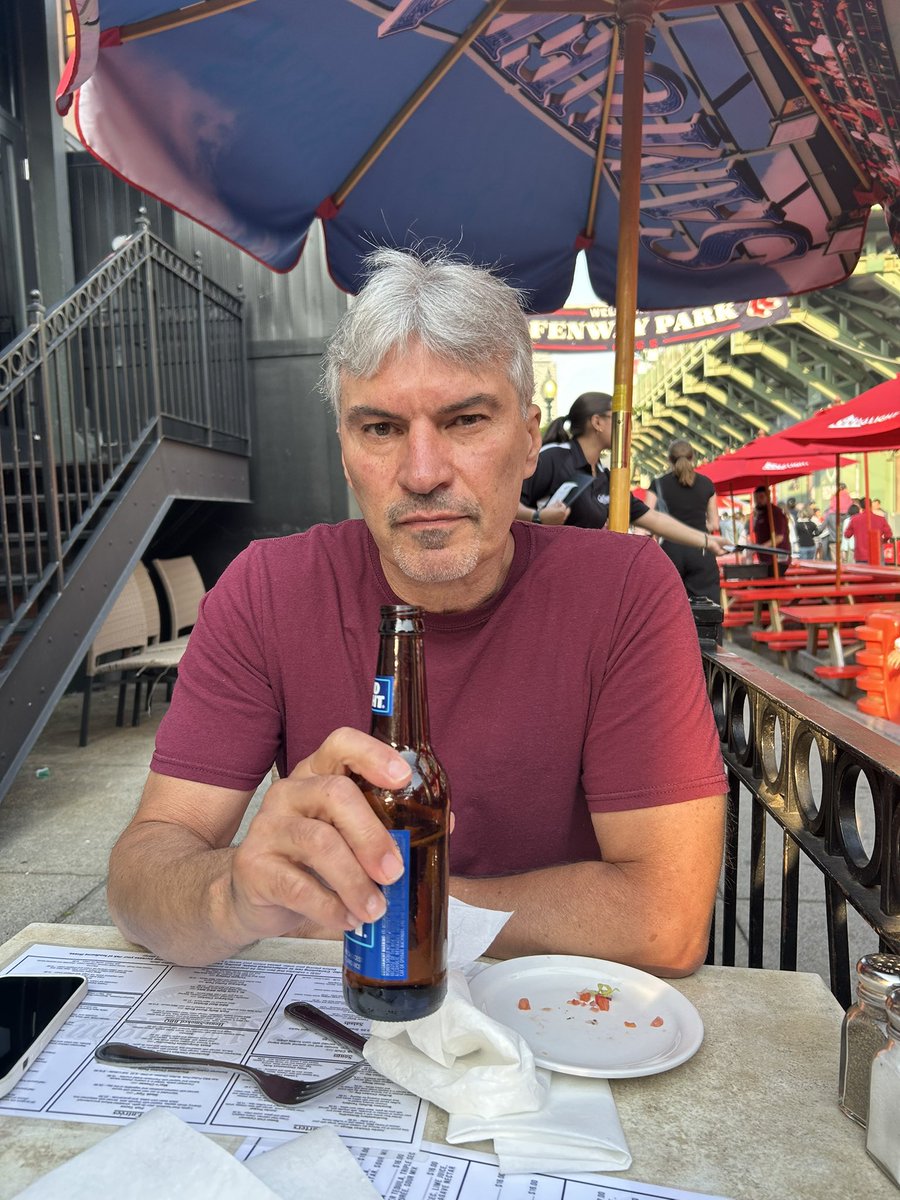 BenLentoni's tweet photo. “That beer hit my hand on Friday like mjilnor” https://t.co/YQL3dZCcvY