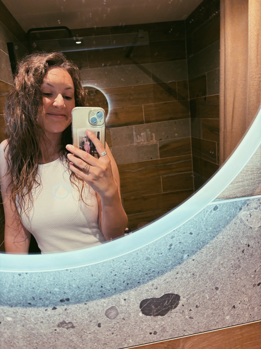 Hey honeys. How are we all? Enjoying summer term 2? 🌞