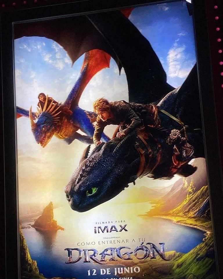 RonaldTC02's tweet photo. DE ULTIMA HORA!!!

Se reportan fuertes ovaciones y aplausos en las salas de cine al terminar de proyectarse 'Cómo entrenar a tu dragón'

Excelentes efectos, excelentes actuaciones, excelente historia; indiscutiblemente uno de los mejores live action que se hayan hecho. https://t.co/EyfQ6xShcK