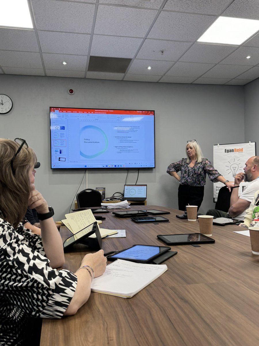 mrmoorecs's tweet image. Had a fantastic day at the MGL Computing Conference in Manchester! Huge focus on AI with tons of insightful stalls showcasing cutting-edge IT services. Amazingly well-hosted, and the food at Chill Factore was top-notch! #MGLComputingConference #AI #Tech