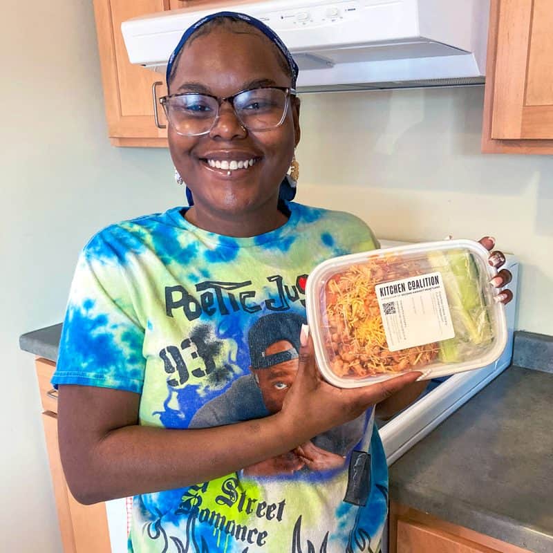 Channel One Regional Food Bank (@channel1foodmn) on Twitter photo We’ve hit 200,000 meals served through <a href="/kitchcoalition/">Kitchen Coalition</a>! Since 2021, we've teamed up with Second Harvest to fight food insecurity, supporting local restaurants & serving ready-to-eat meals to our neighbors. Thanks to all who make this possible! We’ve hit 200,000 meals served through <a href="/kitchcoalition/">Kitchen Coalition</a>! Since 2021, we've teamed up with Second Harvest to fight food insecurity, supporting local restaurants & serving ready-to-eat meals to our neighbors. Thanks to all who make this possible!