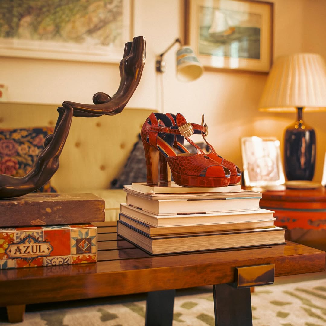 dieworkwear's tweet image. If you're interested in bespoke crafts and based in the United States, I have some trunk show announcements for you. This time, there's something for women who are interested in bespoke shoes. 

The first is Redmayne, which Tom Mahon has been running for the last few years. Mahon…