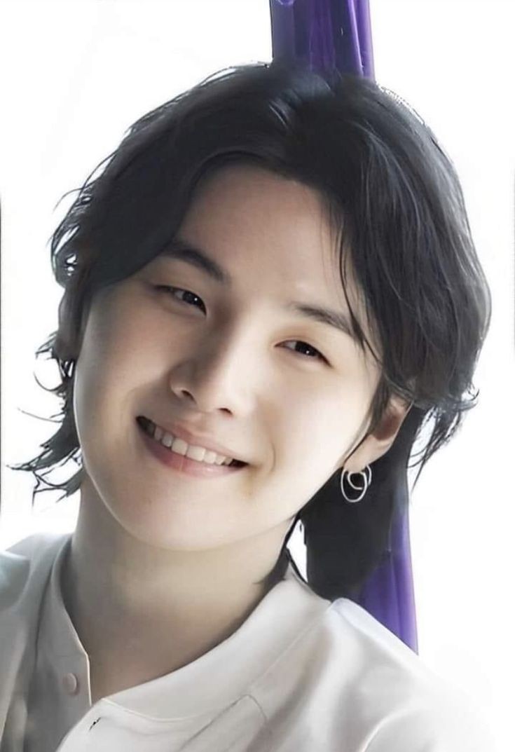 Bang134340's tweet photo. WE LOVE YOU YOONGI 
ALWAYS WITH YOONGI
WITH YOONGI TILL THE END
WE WILL WAIT FOR YOU YOONGI
OUR LOTUS FLOWER MIN YOONGI
BEST BOY YOONGI
YOU WORKED SO HARD https://t.co/jLpE8QmEIS