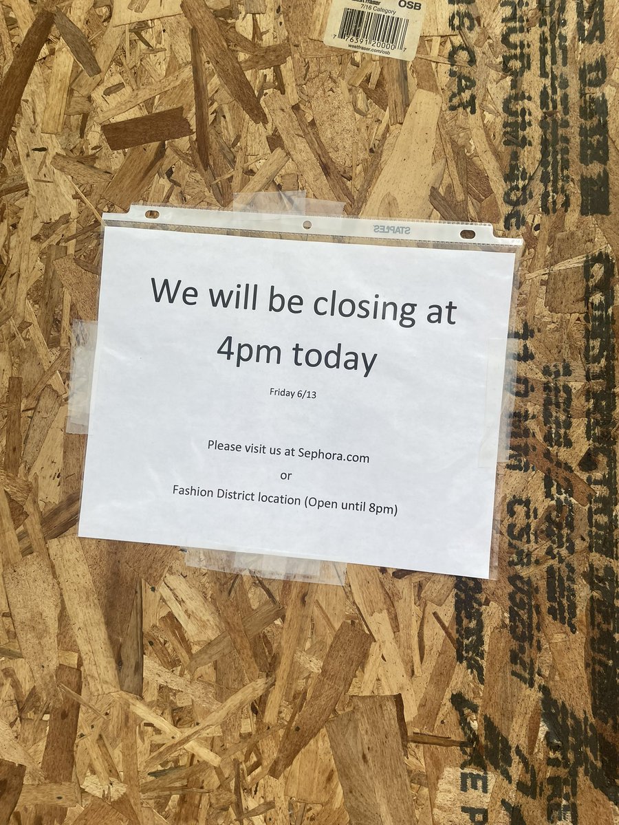 PHILLY: A couple retailers in Rittenhouse Square are boarded up in advance of tomorrow’s “No Kings Rally” — Philly is the flagship event expecting crowds of up to 60K in attendance <a href="/FOX29philly/">FOX 29</a>