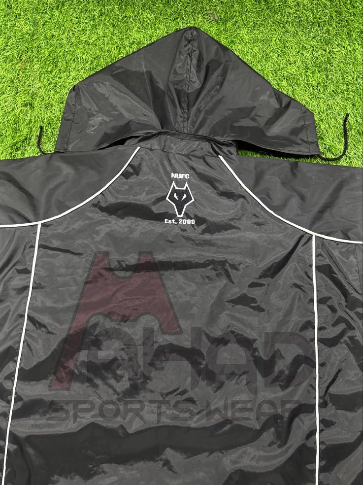 mahadsportswear's tweet photo. 🖤 Sleek. Bold. United.

Crafted by Mahad Sports Wear for performance and pride. Perfect for training, matchdays, and everyday street style. ⚽🔥

🔻 Lightweight &amp; weather-resistant
🔻 Quality by Mahad Sports Wear

📩 DM us to order yours
📧 Or email: info@mahadsportswear.com https://t.co/rbO8dQ3Vxo