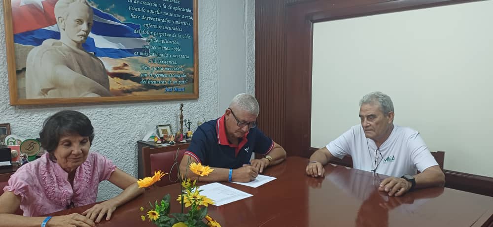 Concluye el proceso de evaluación externa del Programa de Doctorado de Producción Animal, en el Instituto de Ciencia Animal de Mayabeque, Cuba, con la lectura del informe y la firma del documento final.
#Cuba #ICACuba #ciencia #Posgrado #ICA60AÑos #ramaagropecuaria
