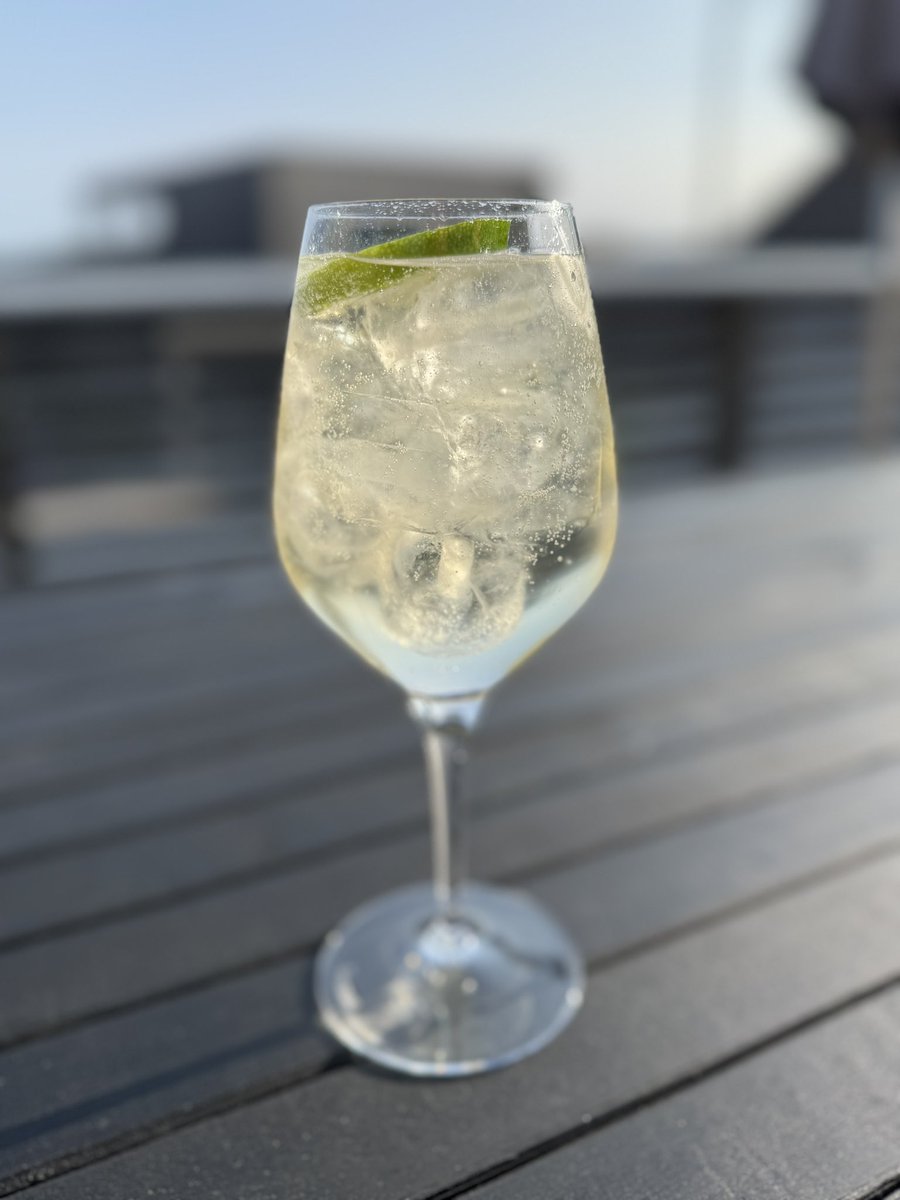 Sommerkveld og <a href="/TottenhamPa12/">Tottenham på 12</a>. Kan det bli bedre?