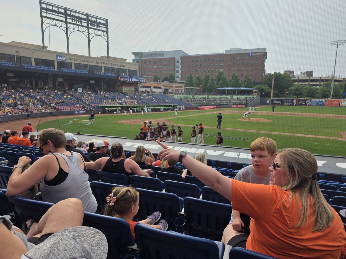 Headed into the 4th inning — Coldwater leads Waynedale 1-0 in the Division III State Semifinal at Canal Park! Let’s keep it rolling, Cavs! ⚾🧡🖤 #GoCavs #ColdwaterBaseball #StateBound