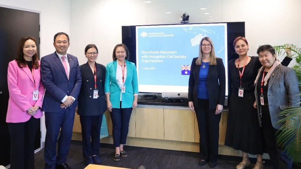 It Was a Pleasure To Meet Assistant Secretary Lucienne Manton from Australia in Mongolia - Tsetsegsaikhan Batmunkh
<a href="/TsegiBatmunkh/">Tsetsegsaikhan Batmu</a> 

oncodaily.com/blog/tsetsegsa…

#Cancer #Medicine #Health #Healthcare #Oncology #MedX #MedNews #MedEd #OncoDaily