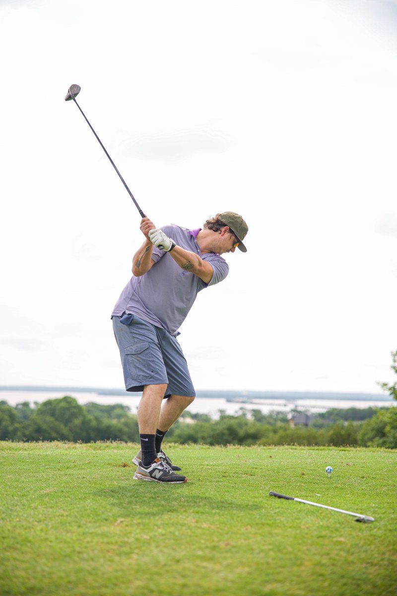 PlylerBuilds's tweet photo. We were proud to sponsor and participate in today’s @SE1909 2025 Golf Classic at Chickasaw Point Golf Course! ⛳️🏆
From building on campus to building relationships on the course — we’re grateful to partner with #SOSU in bettering #Texoma! 🦁💙🤝🏼 #GolfLife #BusinessDevelopment https://t.co/fUwiJ7mhvA
