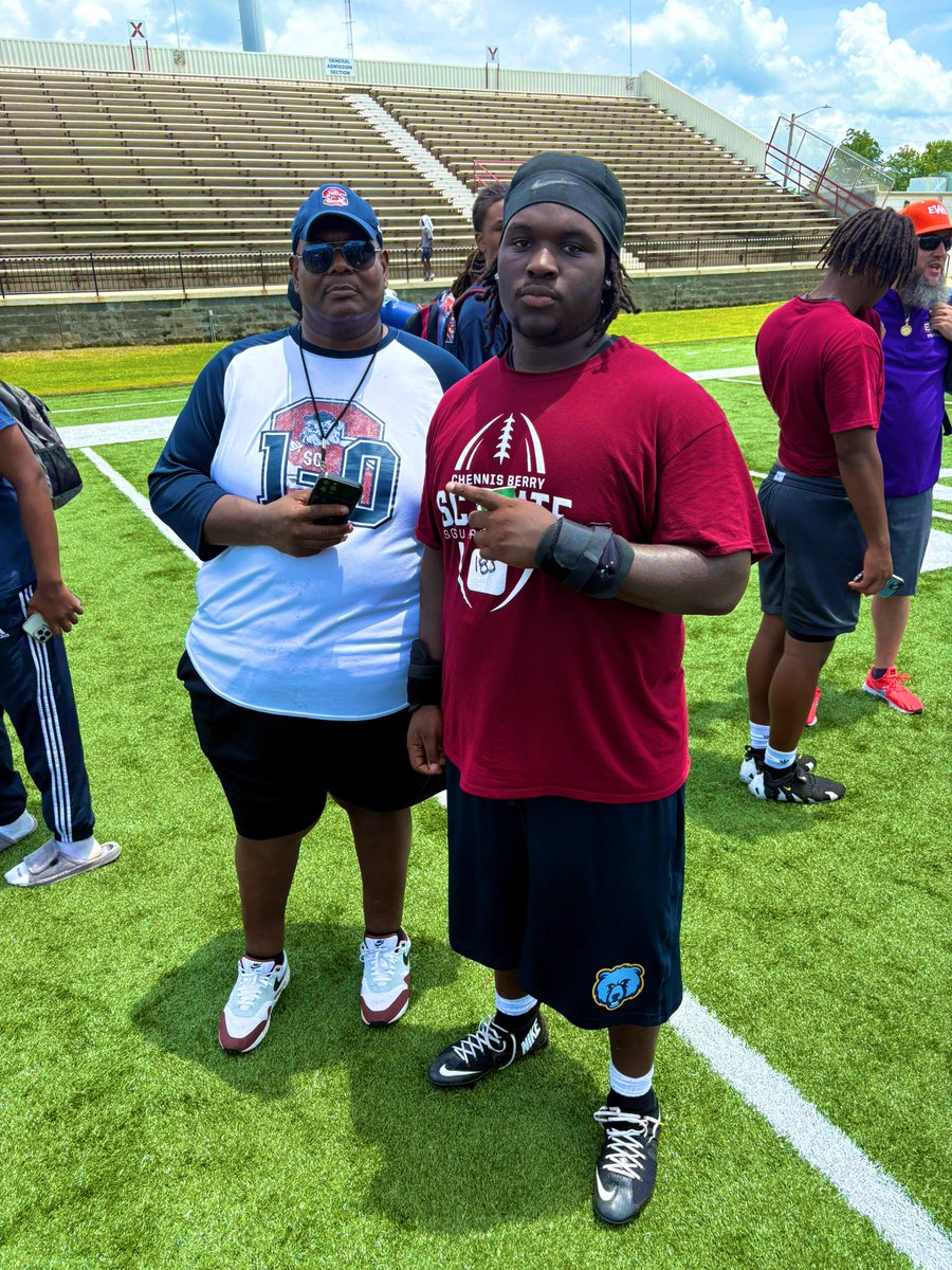 Brenden "B.J.” Williams (@brendenwill26) on Twitter photo Had an incredible day at <a href="/SCState_Fb/">South Carolina State Football</a> camp learning, competing,and going 1-0 in everything I did. Go D.O.G.S ❤️💙
<a href="/coachhowardg/">Gary Howard</a> <a href="/CoachStylesJr/">Coach Styles</a> <a href="/CoachAllenElite/">Jerrell Allen</a> <a href="/SFBruinFootball/">South Florence Football</a> Had an incredible day at <a href="/SCState_Fb/">South Carolina State Football</a> camp learning, competing,and going 1-0 in everything I did. Go D.O.G.S ❤️💙
<a href="/coachhowardg/">Gary Howard</a> <a href="/CoachStylesJr/">Coach Styles</a> <a href="/CoachAllenElite/">Jerrell Allen</a> <a href="/SFBruinFootball/">South Florence Football</a>