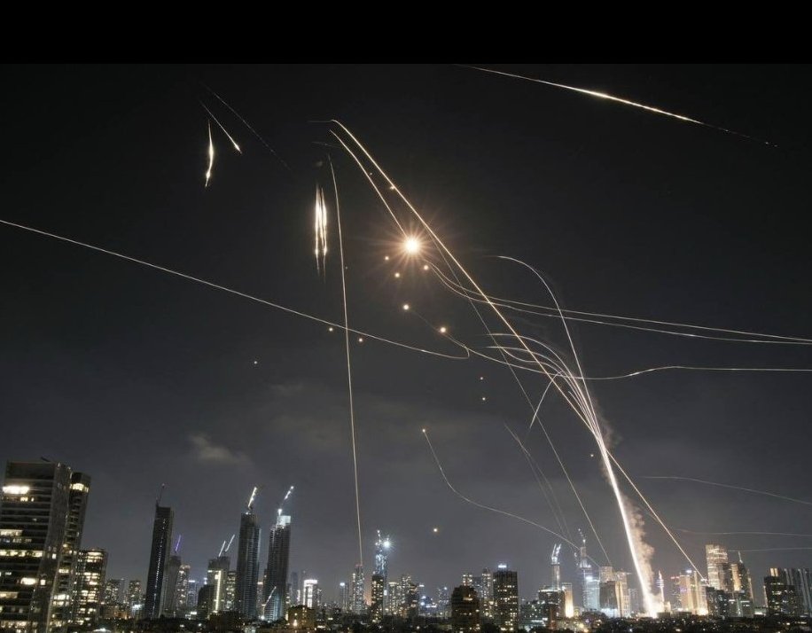 Happy Birthday Netanyahu 🎆
 📷İsrail Tel Aviv
#Israel #Iran #TelAviv #Netanyahu