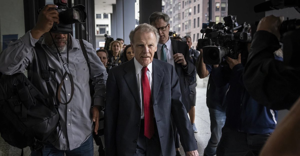 Jon Seidel (@seidelcontent) on Twitter photo #BREAKING Former Illinois House Speaker Michael J.Madigan has been sentenced to 7 1/2 years in prison and a $2.5M fine for corruption.
The once-powerful Democrat was the longest-serving state House leader in the country.
(Pic by <a href="/Ashlee_Rezin/">Ashlee Rezin</a>) #BREAKING Former Illinois House Speaker Michael J.Madigan has been sentenced to 7 1/2 years in prison and a $2.5M fine for corruption.
The once-powerful Democrat was the longest-serving state House leader in the country.
(Pic by <a href="/Ashlee_Rezin/">Ashlee Rezin</a>)