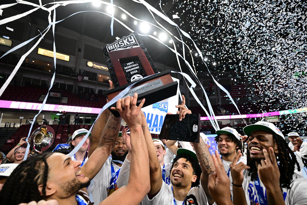 In 11 seasons leading <a href="/MontanaGrizBB/">Montana Griz Basketball</a>, <a href="/CoachDeCuire/">Travis DeCuire</a> has led the Griz to 4 <a href="/BigSkyConf/">Big Sky Conference</a> regular-season and 3 tournament titles! #GoGriz