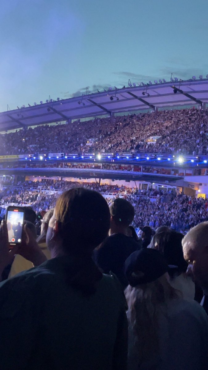 Alexander Eriksson tweet media