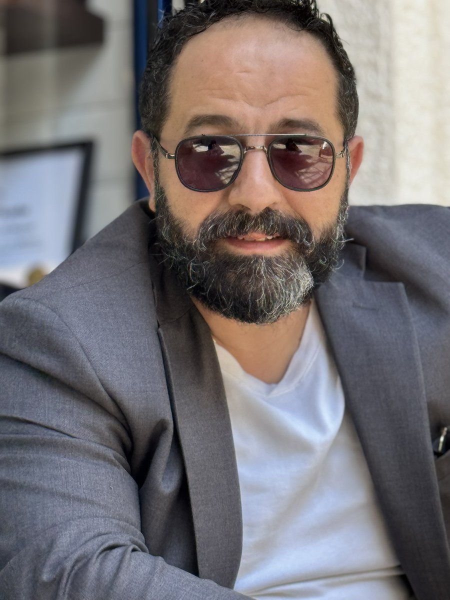 "وتلكَ الأيام نداولُها بين الناس" 
إذا جاءَك يومٌ يسوؤك فلا تَجزع، فإن يومَ سرورِك آتٍ لا مَحالة، هكذا الحياةُ تتقلب فيها الأيام .. يومٌ لَك وآخرٌ عليك.
#يارب
#بهدوء