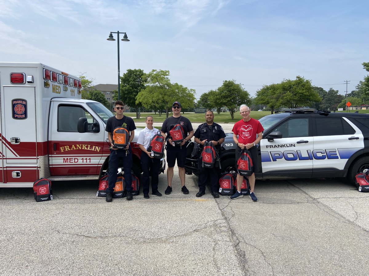 REACH-A-Child was honored to provide the Franklin Police Department and Franklin Fire Department with RAC bags and several hundred extra books for their community outreach events! #books #Franklin #police #firefighters #community #communitysupport