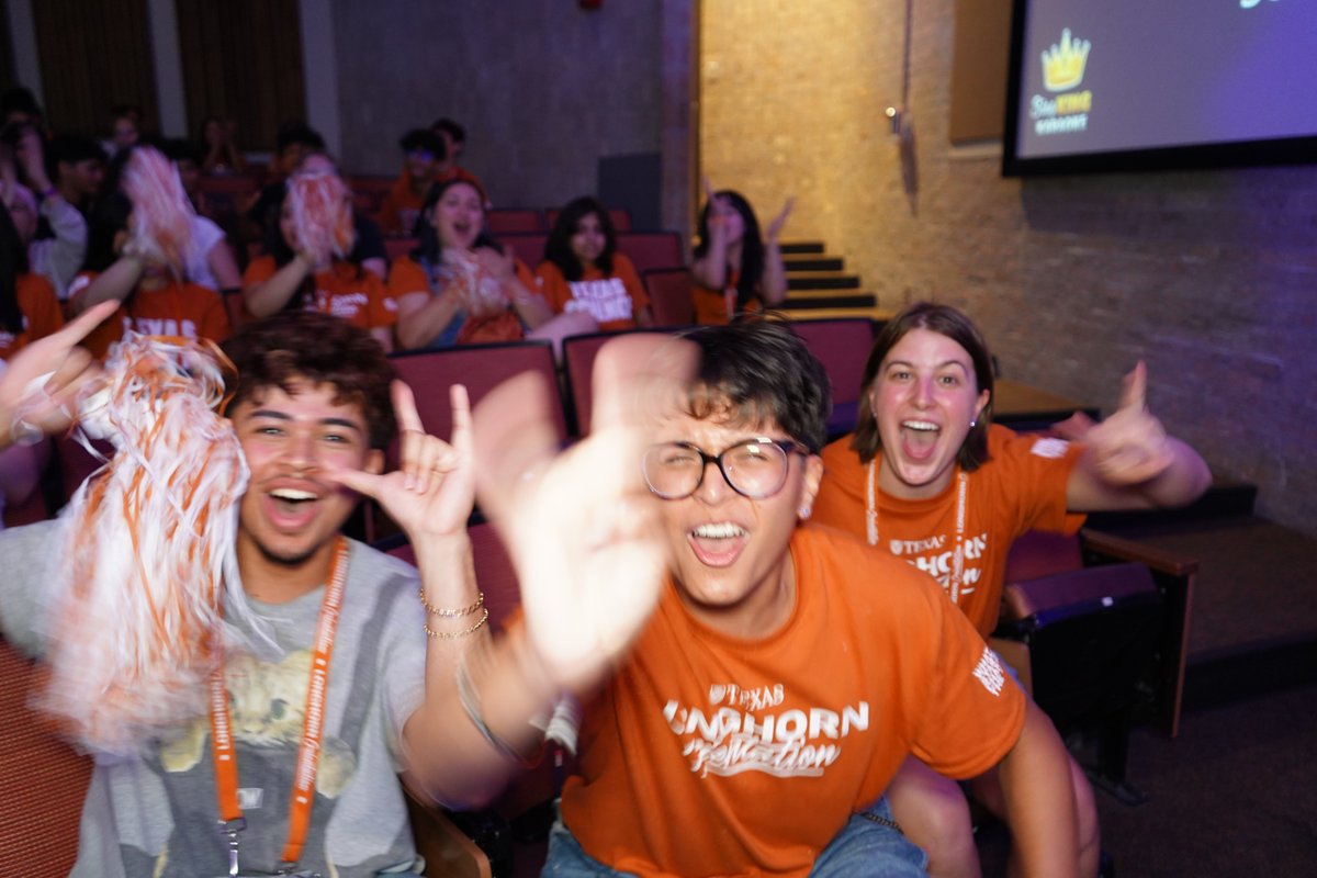 UTorientation's tweet image. Session 3 Highlights just dropped! 🔥 View them all on our Facebook page! facebook.com/share/p/1CfMCd…