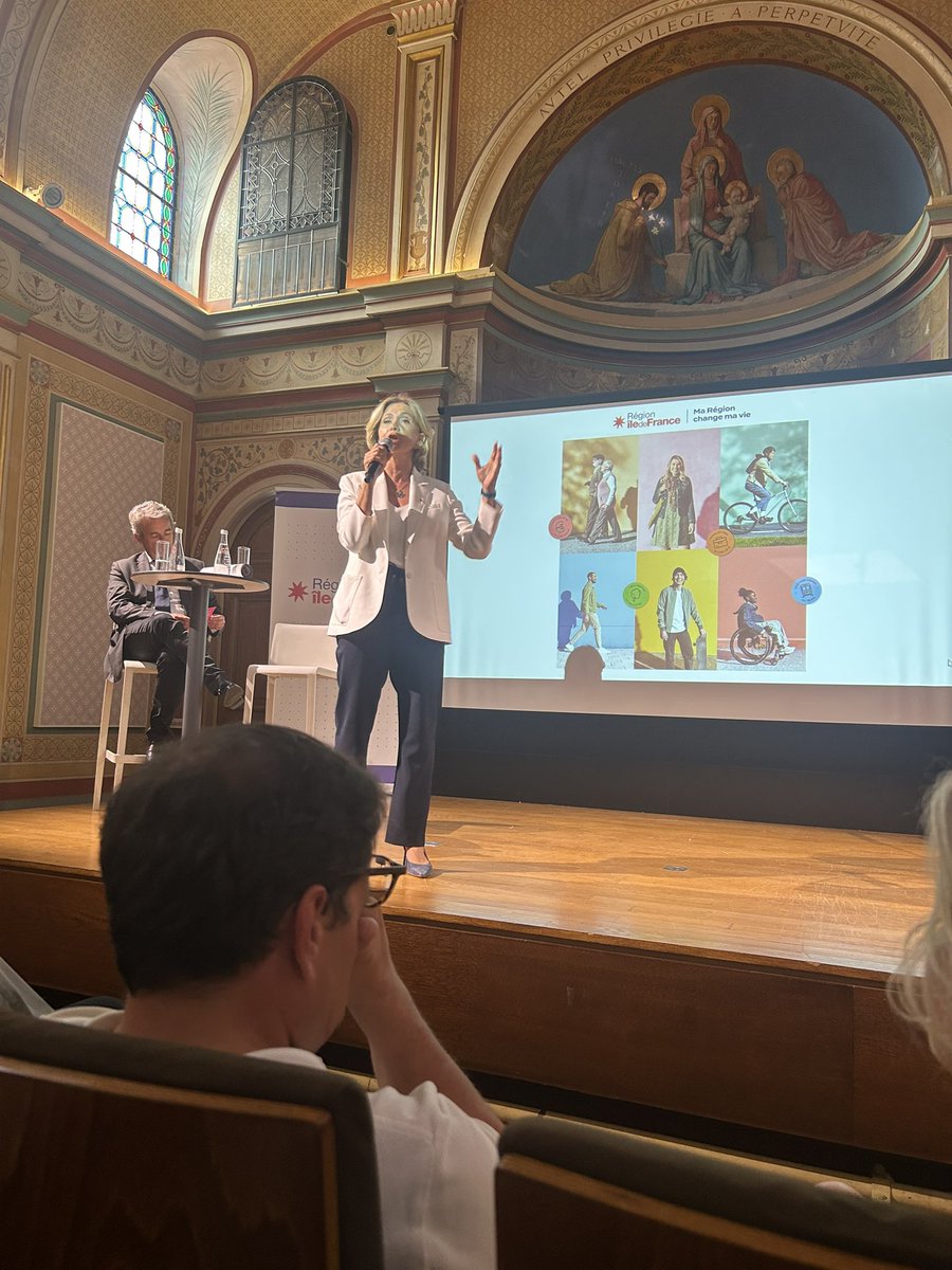 33Arno's tweet image. Immense bravo pour cette réunion publique ce soir à @VilledeNeuilly autour du bilan de mi-mandat de @vpecresse à la région de @iledefrance.

Merci à @GeoffroyDidier pour son travail significatif en tant que président délégué. 

Mention spéciale à @JCFromantin pour son accueil et…