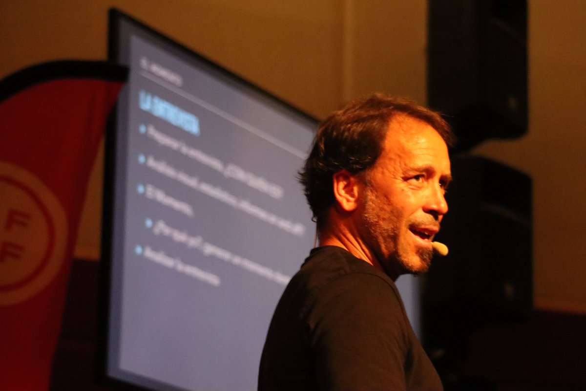 📸 IV Congreso Entrenadoras/es de fútbol Vitoria-Gasteiz /Futboleko entrenatzaileen V. Kongresua Vitoria-Gasteiz
📍Palacio Europa

🎙️Iñigo Calderón  <a href="/I_CALDERON_14/">INIGO CALDERON</a>  
"Transición del fútbol de academia al fútbol profesional"

#futbol #futbola <a href="/EntrenadorRFEF/">Comité de Entrenadores RFEF</a>