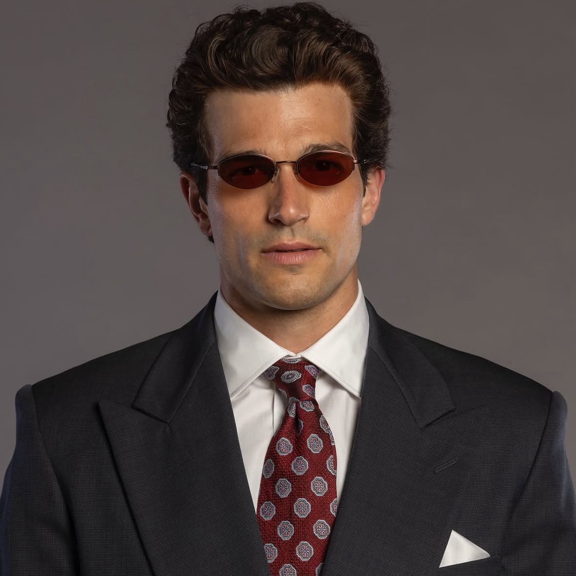 FilmUpdates's tweet photo. First look at Paul Kelly as JFK Jr. in ‘AMERICAN LOVE STORY.’

Premiering February 2026. https://t.co/2LS31DQhXa