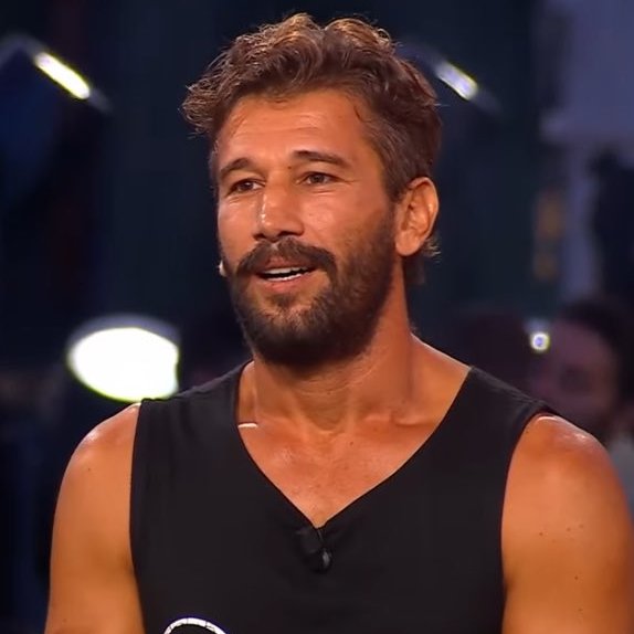 Survivor 2025 şampiyonu Adem Kılıçcı oldu.