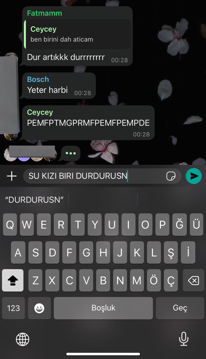 tum yasananlari yazin memlekete felince anlatiriz diye bekledgimiz tum olaylari ceyda benim finalim olan gecede anlarmaya karar verdi amk benim but hayirli olsun